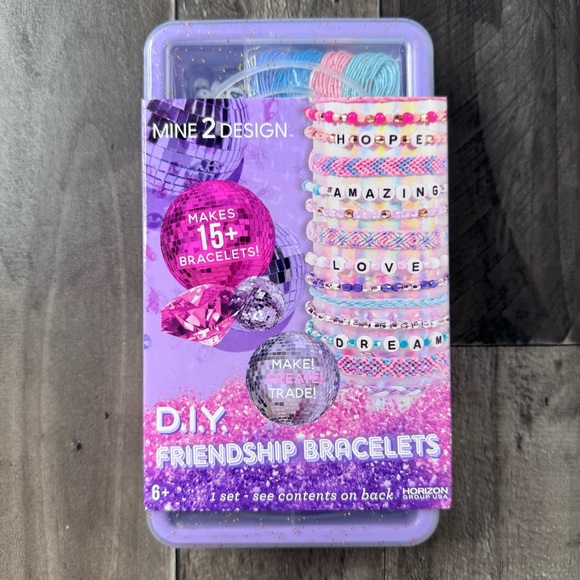 Mine 2 Design D.I.Y. Friendship Bracelet Making Kit - Picture 6 of 12